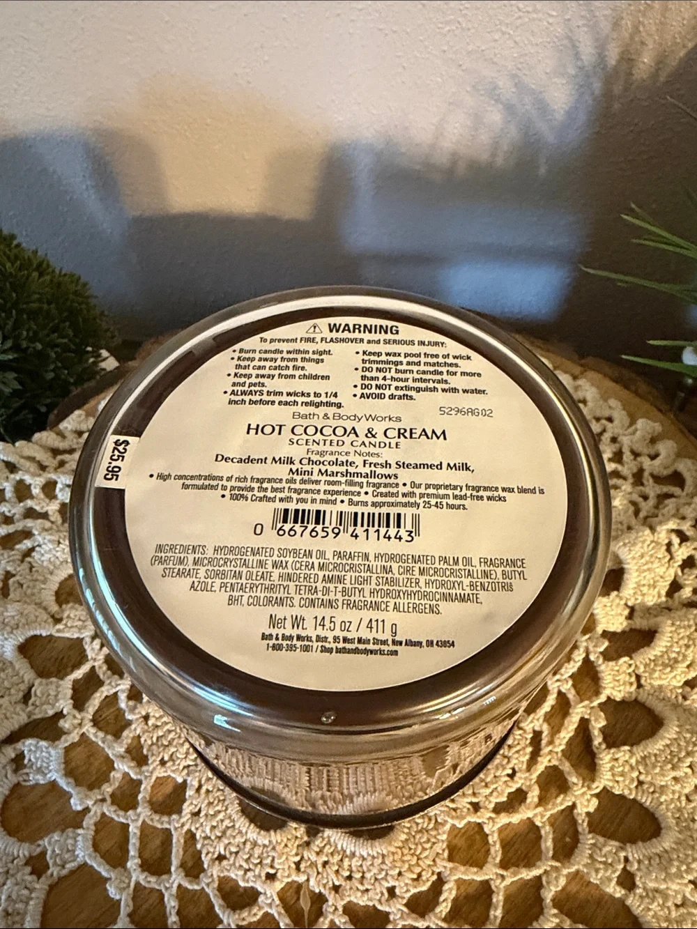 Bath & Body Works Hot Cocoa & Cream Candle - Brown & Gold - Picture 4 of 4